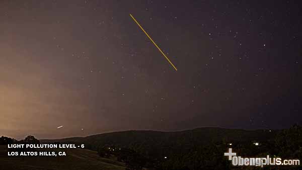 foto di tengah pinggir kota dekat bukit tingkat -6 