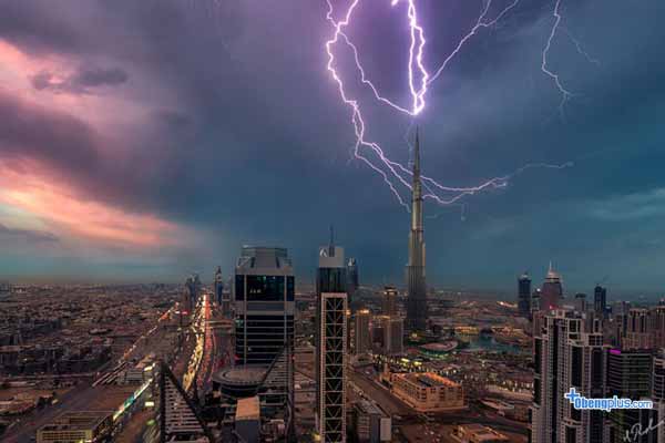 Belajar membuat foto petir menyambar di atas Burj Khalifa