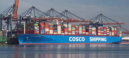 Kapal kontainer terbesar Cosco