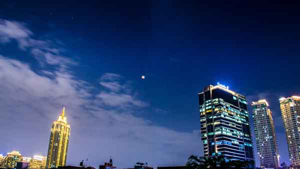 Super Blue Blood Moon bulan purnama Jakarta 31 Januari 2018
Indonesia